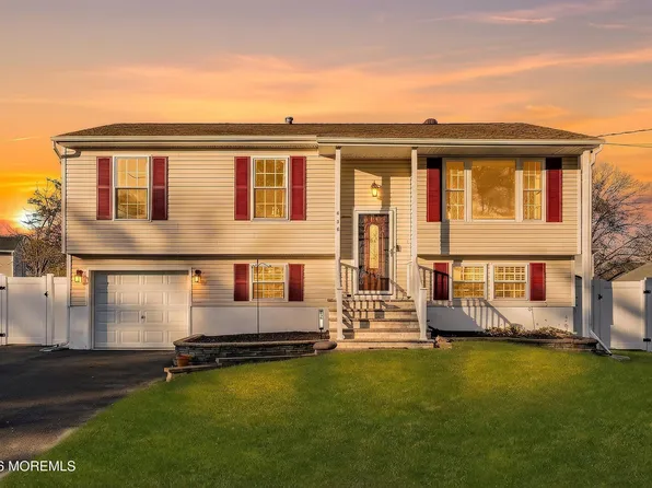 636 Hill Road, Toms River, NJ 08753