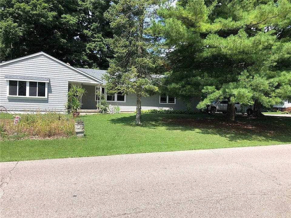 1st image of 2711 Bahns Dr
