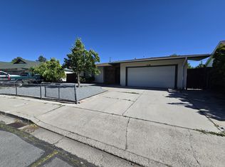 1595 Meadowvale Way, Sparks, NV 89431