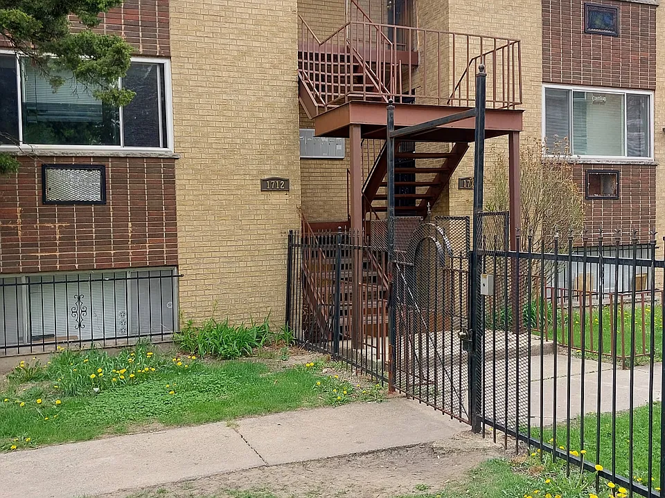 1720 Saint Charles Rd #1