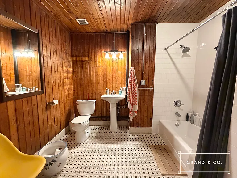 318 Grand St #2K — Photo 14