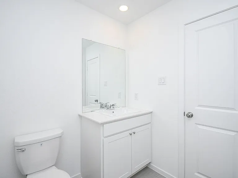 923 Capracotta Dr — Photo 3