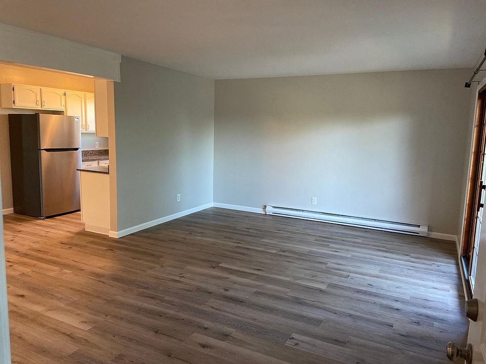 1st image of 405 Lamore Ln APT 7