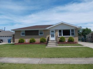 8225 S Ferdinand Ave, Bridgeview, IL 60455