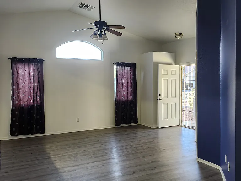 827 Harp Way — Photo 5