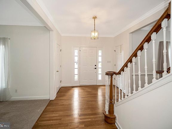 2nd image of 11414 Silverleaf Ln #134