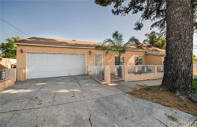 1st image of 12684 Glenoaks Blvd