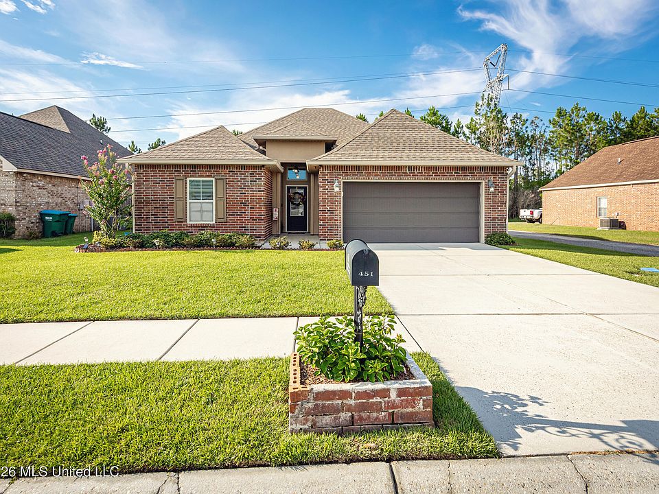1st image of 451 Palm Breeze Dr