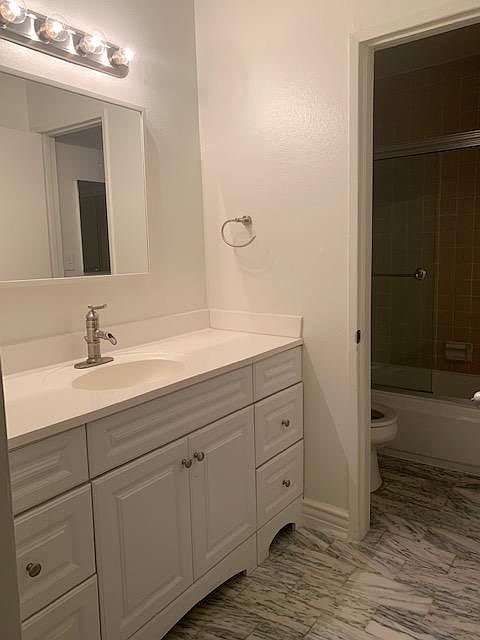 2nd image of 430 S St Andrews Pl APT 207