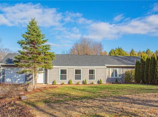 117 Melrose Rd, Broad Brook, CT 06016