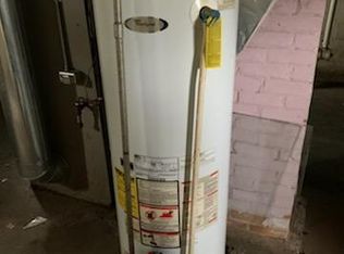 1712 James St, Kalamazoo, MI 49001