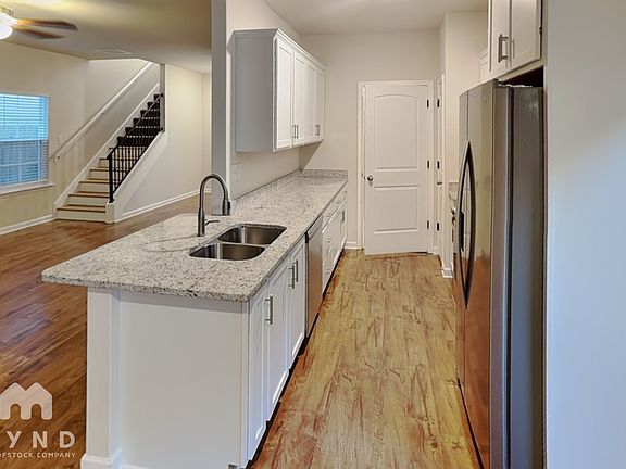 2nd image of 10155 Sterling Ridge Dr