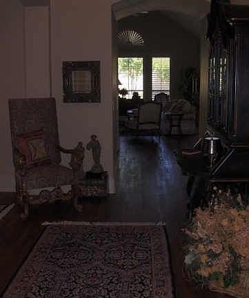 4th image of 6513 Lorraine Park