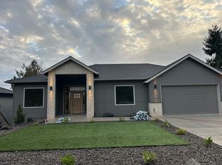 (Undisclosed Address), Longview, WA 98632