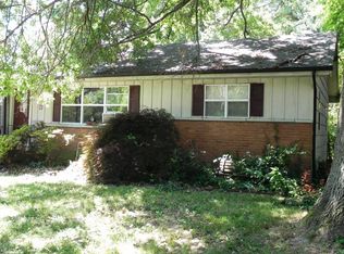 2708 E Lombard St, Springfield, MO 65802
