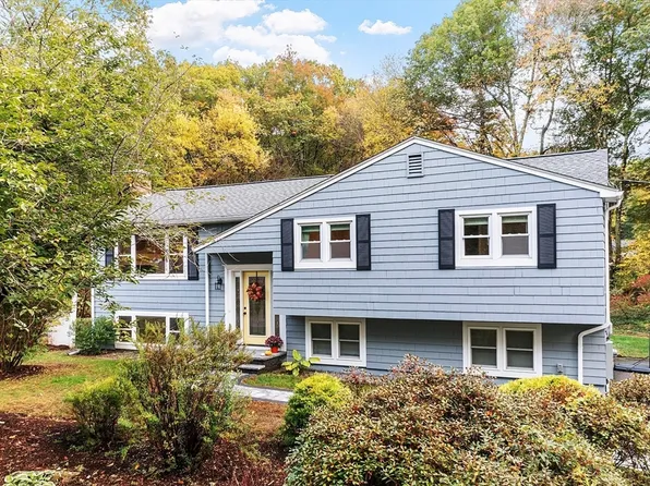 14 Fletcher Rd, Westford, MA 01886