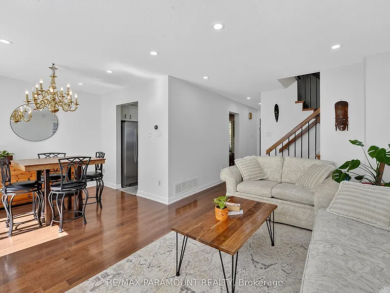 32 Fanshawe Dr — Photo 7