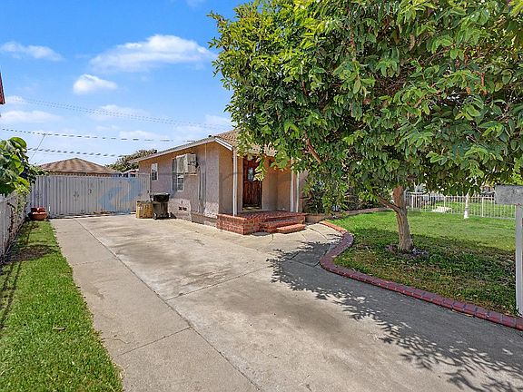 4th image of 4417 Deland Ave