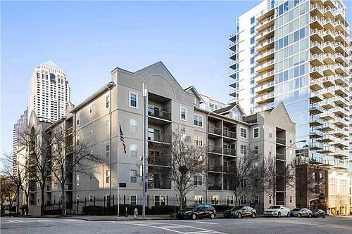 1075 Peachtree Walk NE #A203 Photo 1