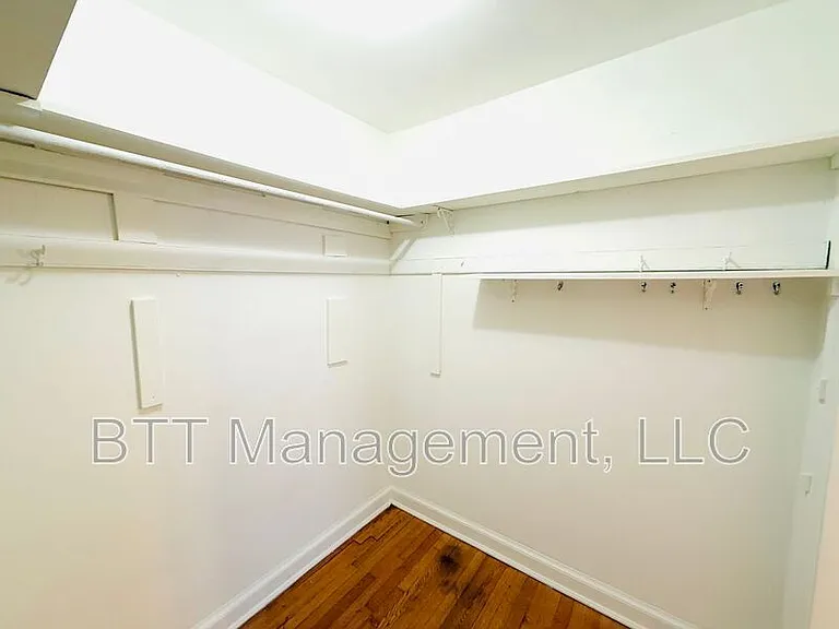 8408 Greenwood Ave #3 — Photo 37