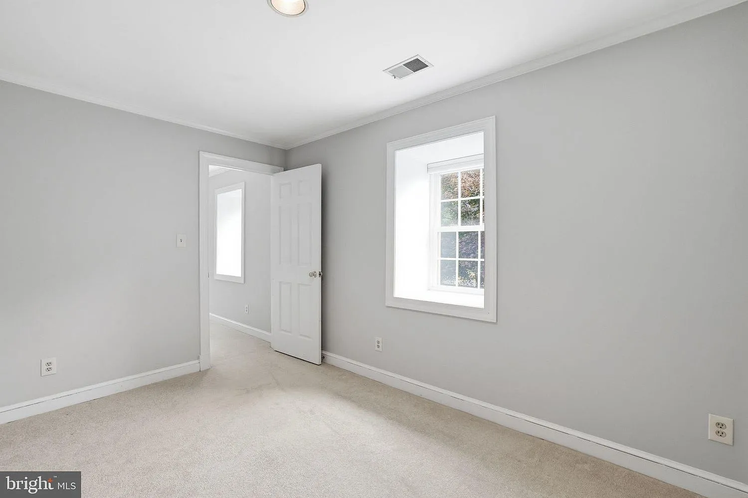 White Water Way, Gaithersburg — Photo 4