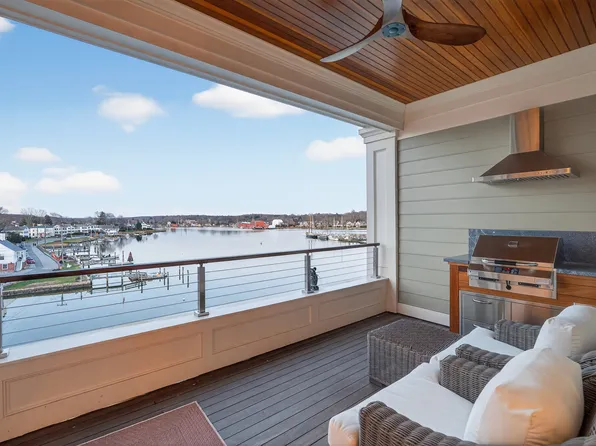 22 West Main Street #11, Groton, CT 06355