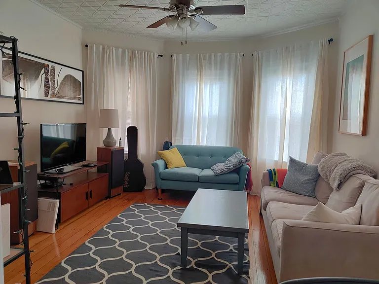 126 Hudson St #1 — Photo 5