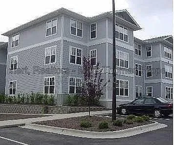 3 bed, 3.0 bath, 1426 sqft, $1,800 — Photo 1