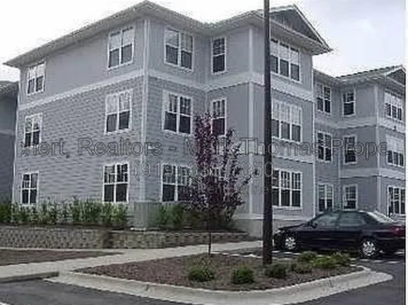 929 Morreene Rd APT D33, Durham, NC 27705