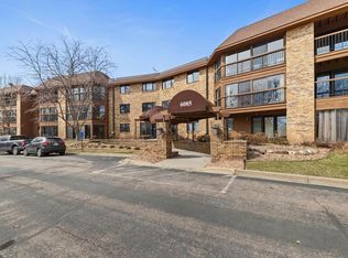 6085 Rowland Rd APT 312, Minnetonka, MN 55343