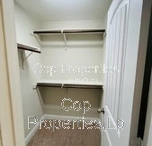 8221 Dublin Frst — Photo 14