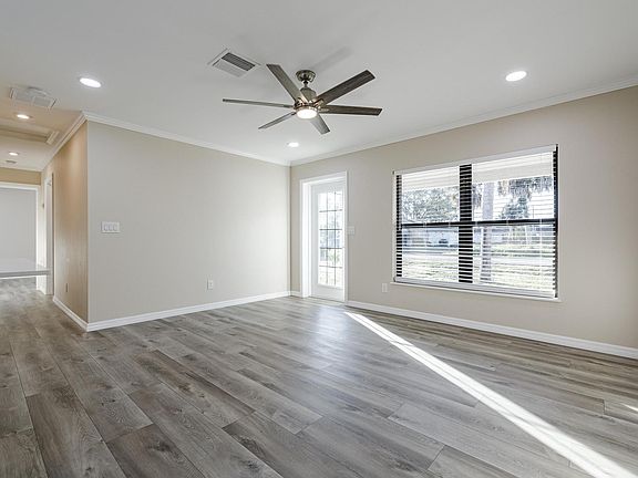 Open Floor Plan Livingroom