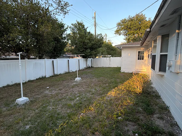 6120 E 110th Ave — Photo 4