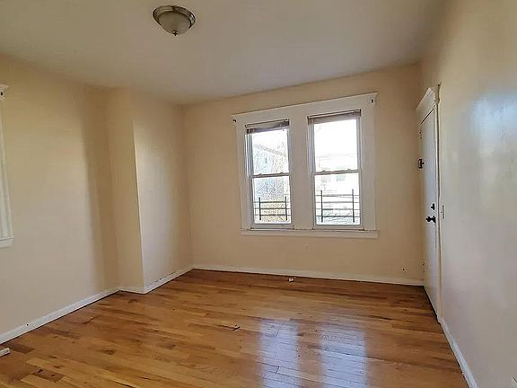 2nd image of 851 S 15th St #1