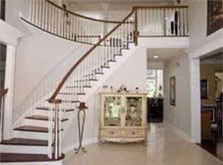 37 Fox Hill Rd, Tewksbury Township, NJ 07830