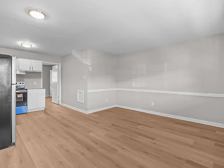 827 E Ocean View Ave #4 — Photo 4