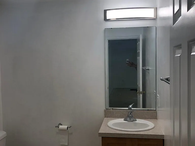 18 Russell Pl — Photo 39