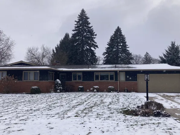 51 Lakeside Dr, Battle Creek, MI 49015