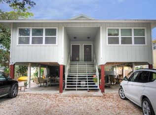 215 Mango St, Fort Myers Beach, FL 33931