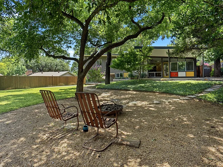 1403 Kendolph Dr — Photo 27