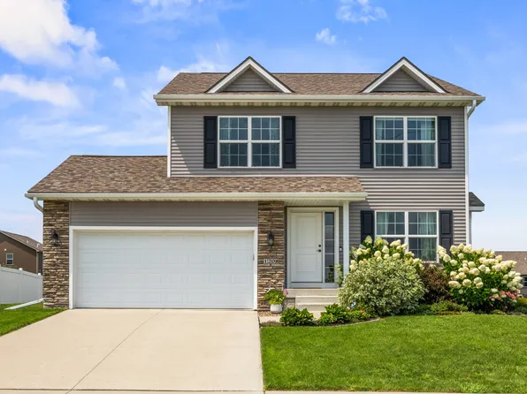 1208 Pleasant St SE, Bondurant, IA 50035