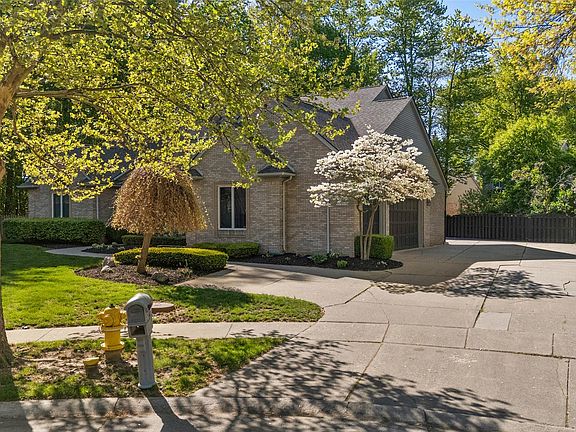 4th image of 17840 Christine Blvd N