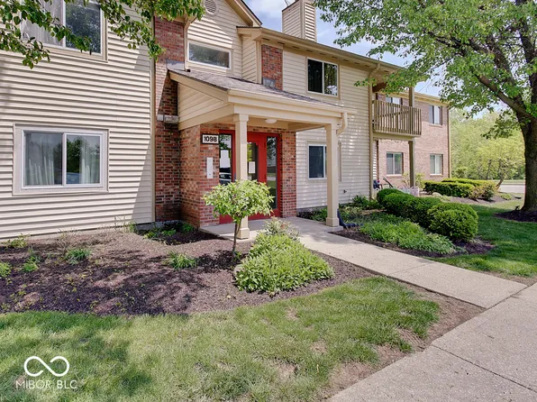 1098 Timber Creek Dr Unit 2, Carmel, IN 46032