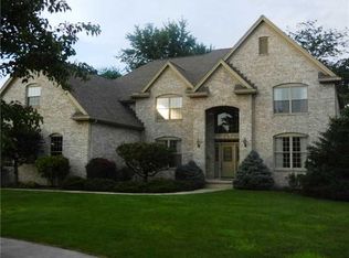 3390 Riverwood Ct, Perrysburg, OH 43551