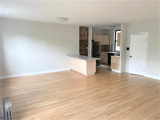 Rented by Julianna Realty Corp | media 6