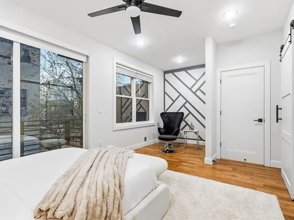 865 Summit Avenue image 16 of 38