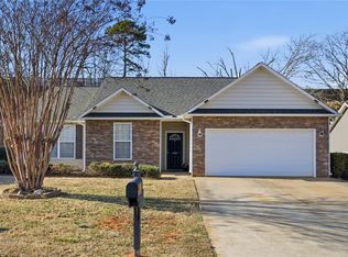 1049 Blythwood Dr, Piedmont, SC 29673