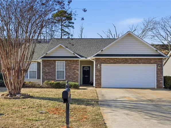 1049 Blythwood Dr, Piedmont, SC 29673