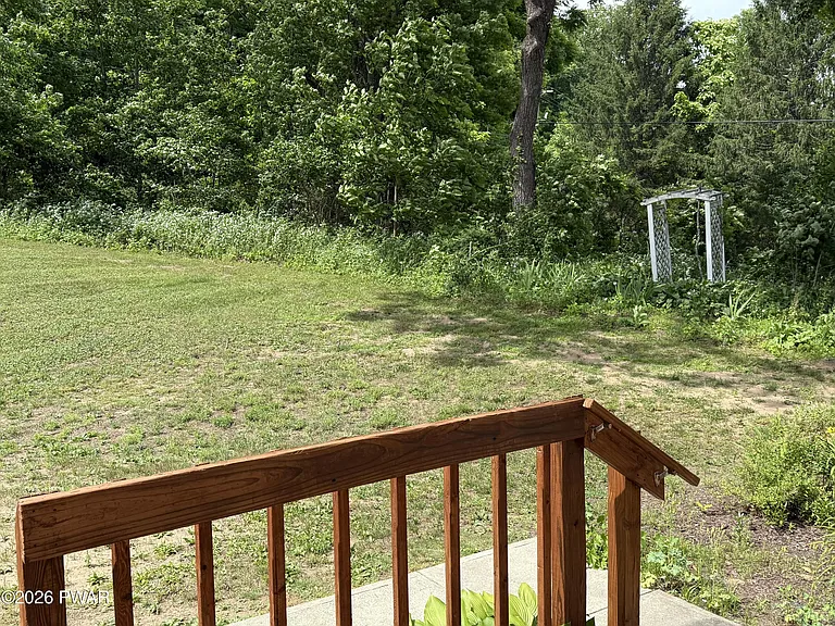110 Wheatfield Dr — Photo 20