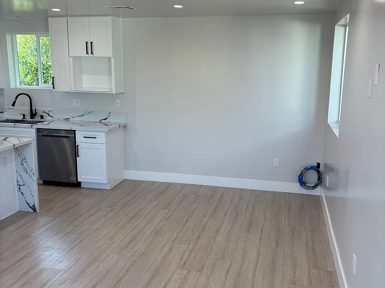 6503 Lindenhurst Ave — Photo 5